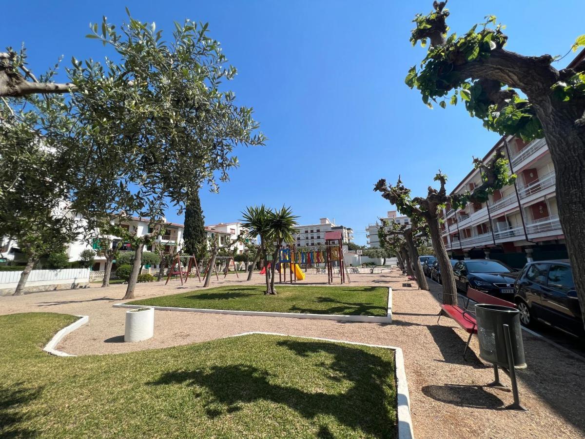 Apartament Apartamento Muy Luminoso En Segunda Linea De Mar Roda de Bará Zewnętrze zdjęcie